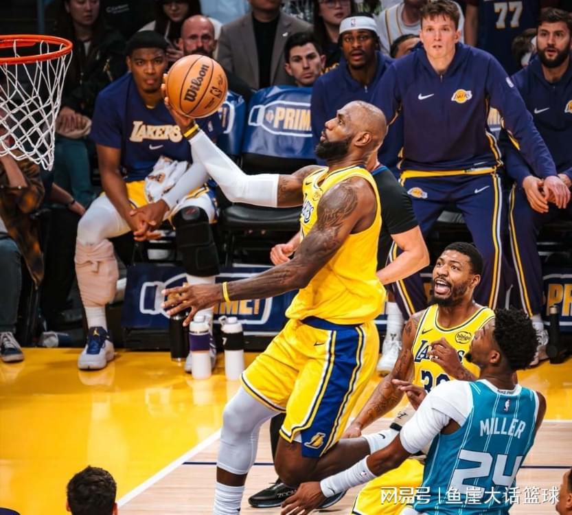 湖人117-135黄蜂！斯玛特把话挑明，东契奇赛后表态也成重中之重