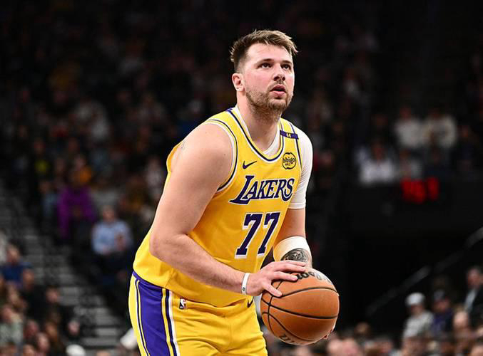 最新MVP榜出炉！东契奇跌至第6，文班第4，第1实至名归|明尼苏达森林狼队|纽约尼克斯队|克利夫兰骑士队|卢卡-东契奇|多诺万-米切尔_新浪体育_新浪新闻